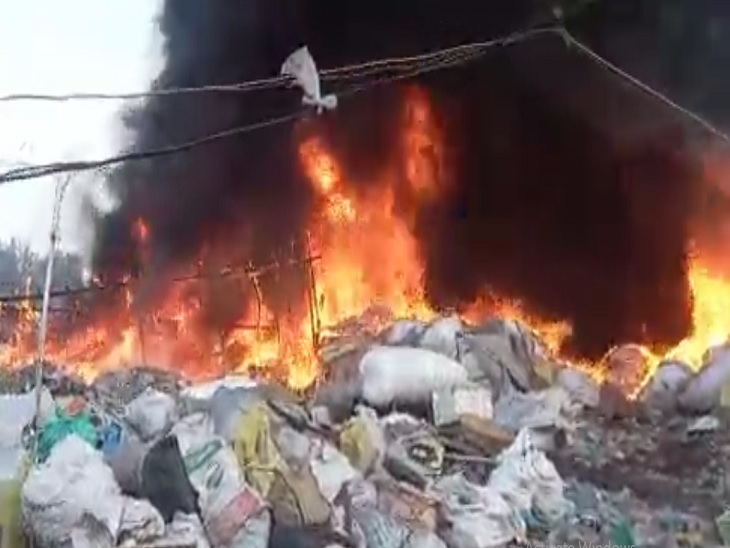 15 slums burnt to ashes