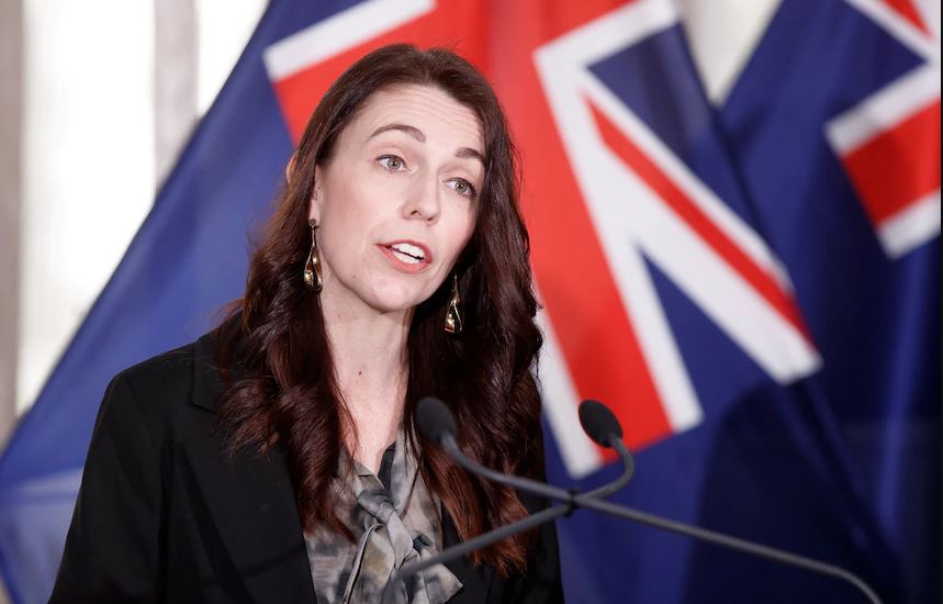 New Zealand delays border re-opening