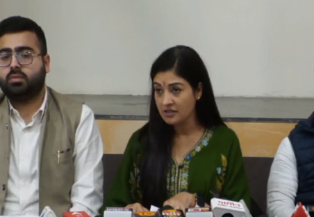 Alka Lamba Challenges Kejriwal 