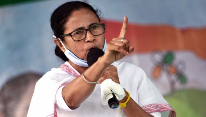 mamata slams on pm modi over