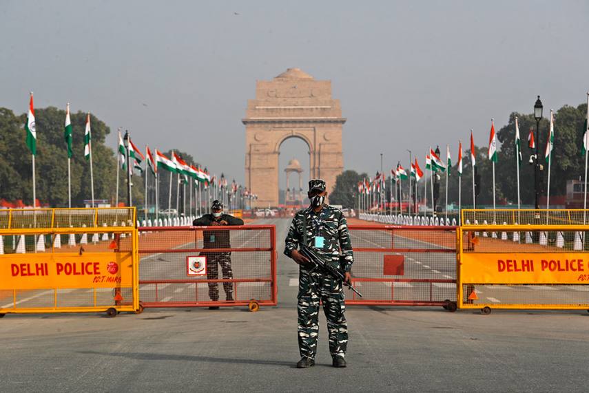 weekend curfew in delhi