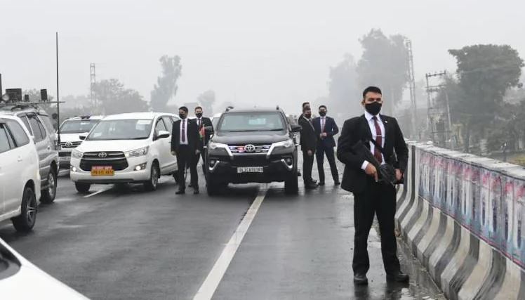 PM Modi convoy was stuck