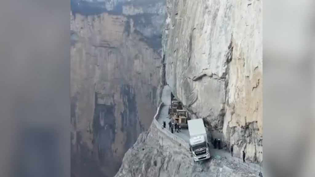 China truck hang on mountain