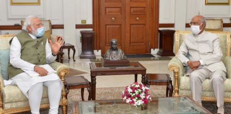 PM Modi meets President