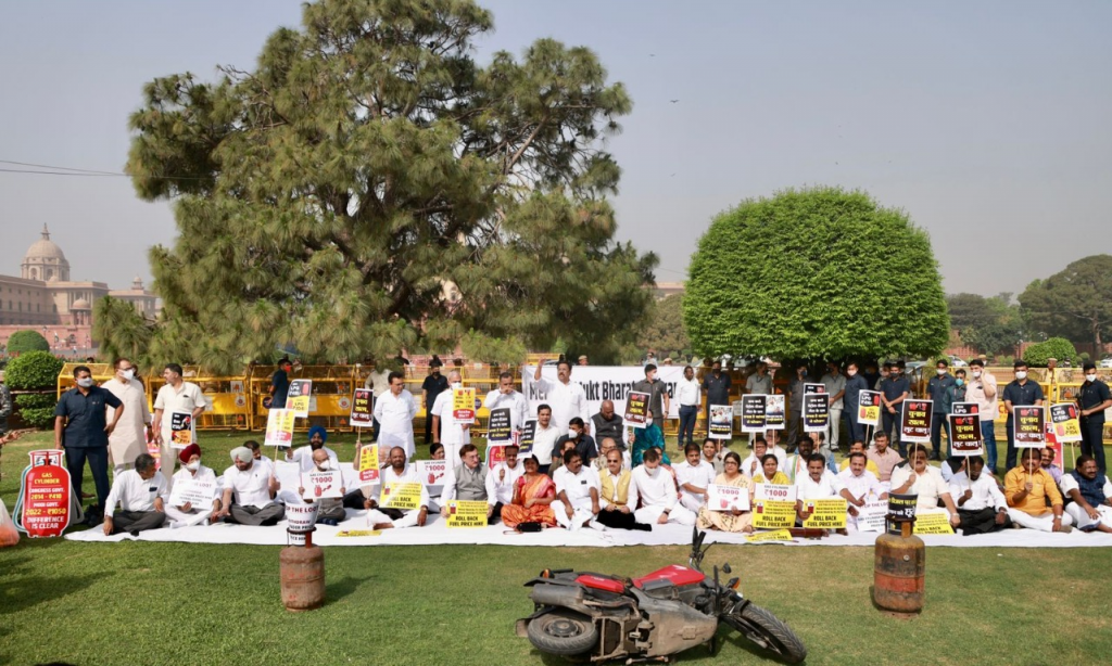 Rahul gandhi protest against 