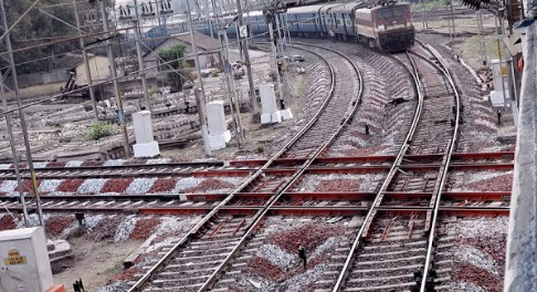 India unique railway track