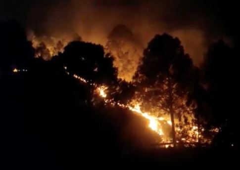 Fierce forest fires Tehri Garhwal