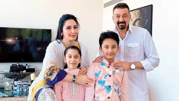 sanjay dutt cried for hours
