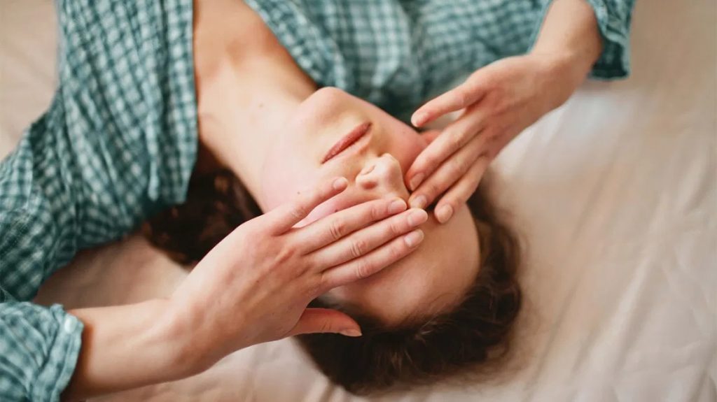 Women Migraine Pain tips