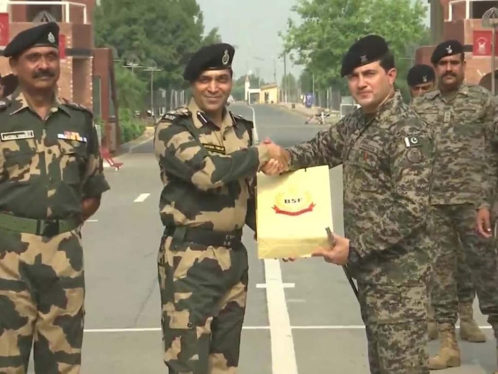 BSF and Pak rangers exchange sweets