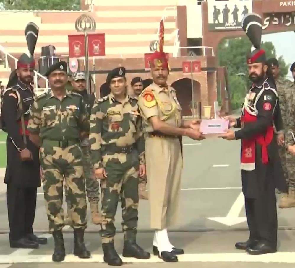 BSF and Pak rangers exchange sweets