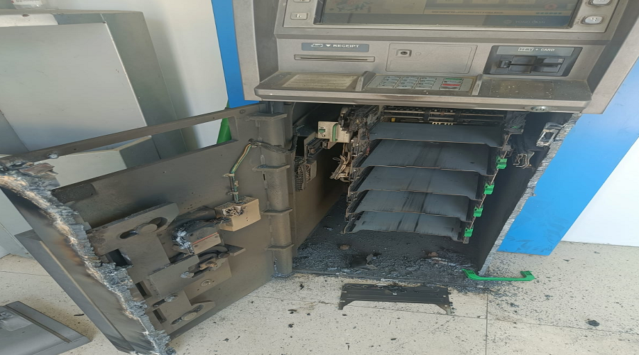 SBI ATM looted 