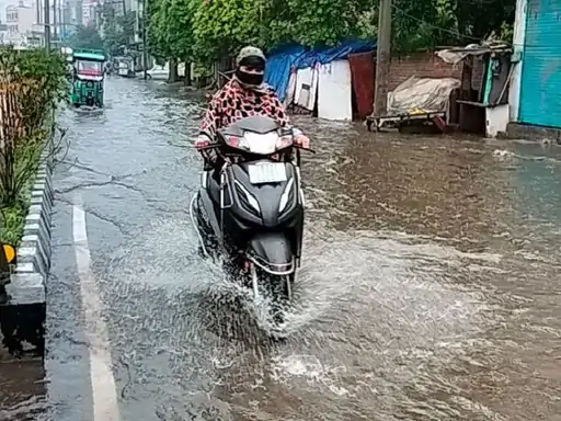 heavy rain in punjab