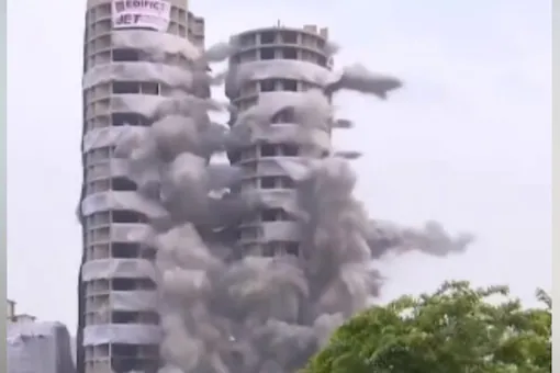 noida twin tower demolition