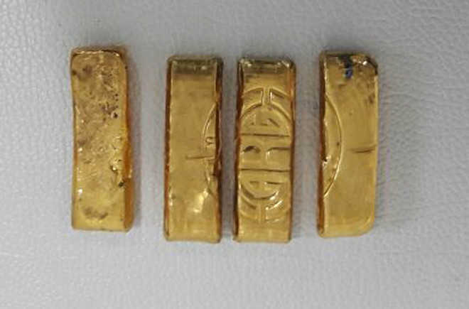 Smuggled gold worth Rs 33 lakh