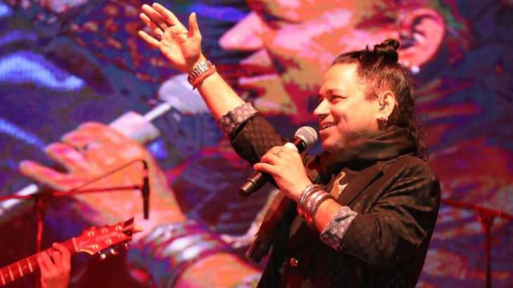 kailash kher stone throw