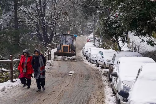 himachal snowfall roads closed 