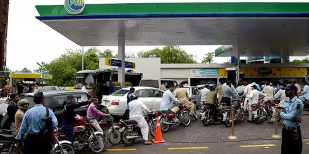 Pakistan hikes petrol diesel price