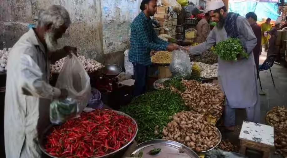 Pakistanis longing for flour 