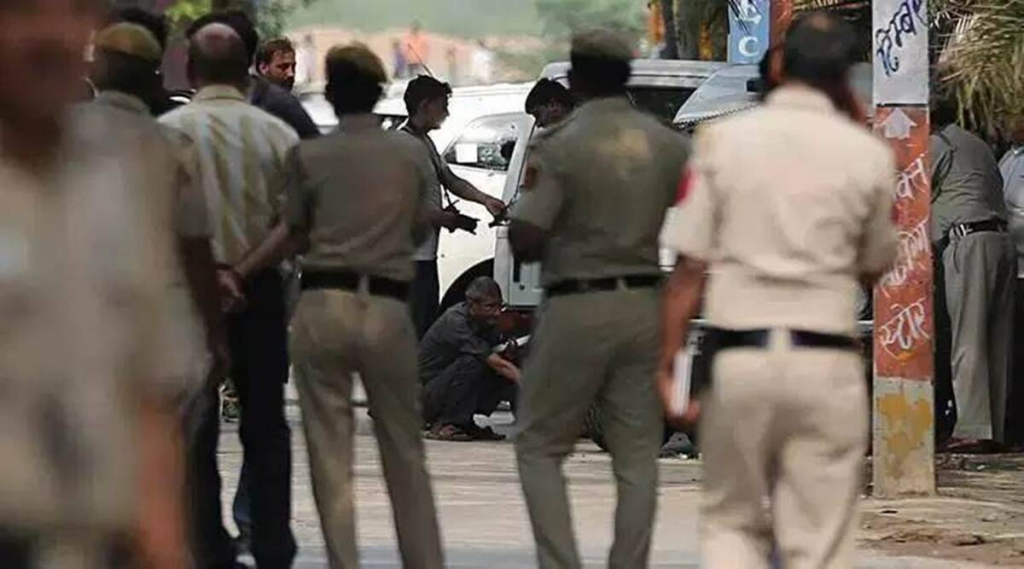 Rewari Police Raid Hotel