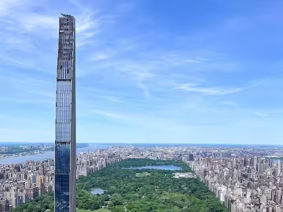 thinnest building in world 