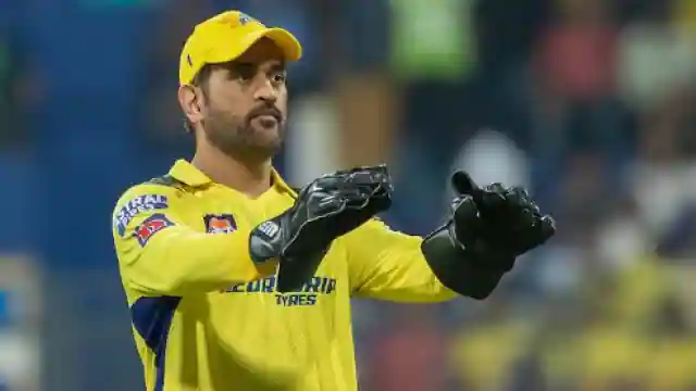 Dhoni became number-1 wicket 