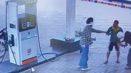 Robbery at petrol pump 