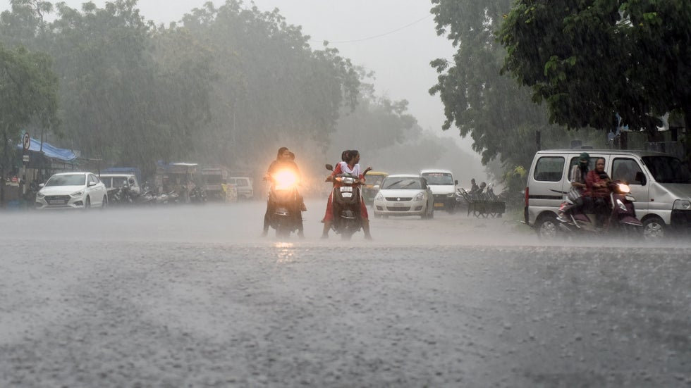 gujarat heavy rain alert