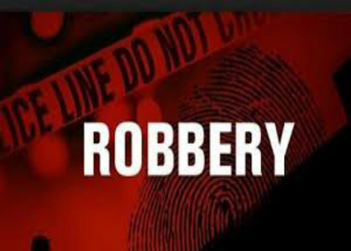 Robbery of 22 lakhs 
